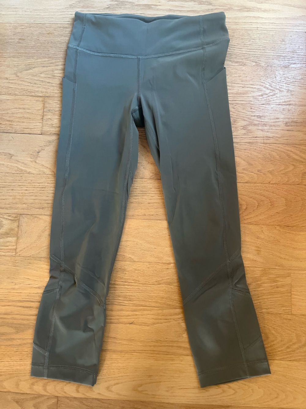 lululemon athletica Olive Green Cropped Leggings